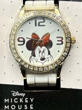 Disney Minnie Mouse Watch in White and Gold with Red Bow
